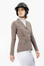 Load image into Gallery viewer, FreeJump Mona Air Vest Compatible Show Jacket
