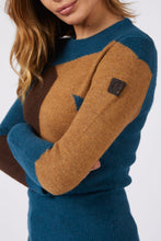 Load image into Gallery viewer, Vestrum Almeria Crewneck Sweater
