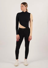 Load image into Gallery viewer, Equestrian Club Bella Turtleneq
