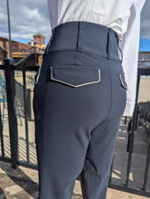 Load image into Gallery viewer, Vestrum Garda Knee Grip Breech
