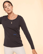 Load image into Gallery viewer, Dada Sport Betty Long Sleeved Technical T-Shirt
