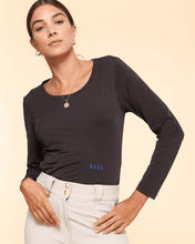 Load image into Gallery viewer, Dada Sport Betty Long Sleeved Technical T-Shirt
